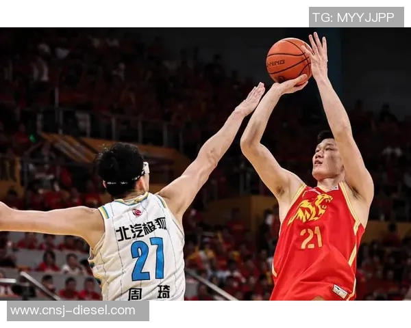 广东宏远与浙江广厦激战正酣谁将夺得本赛季篮球巅峰之战的胜利